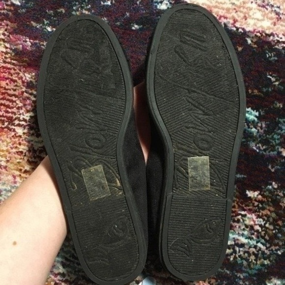 Blowfish Velvet Flats - Picture 4 of 4